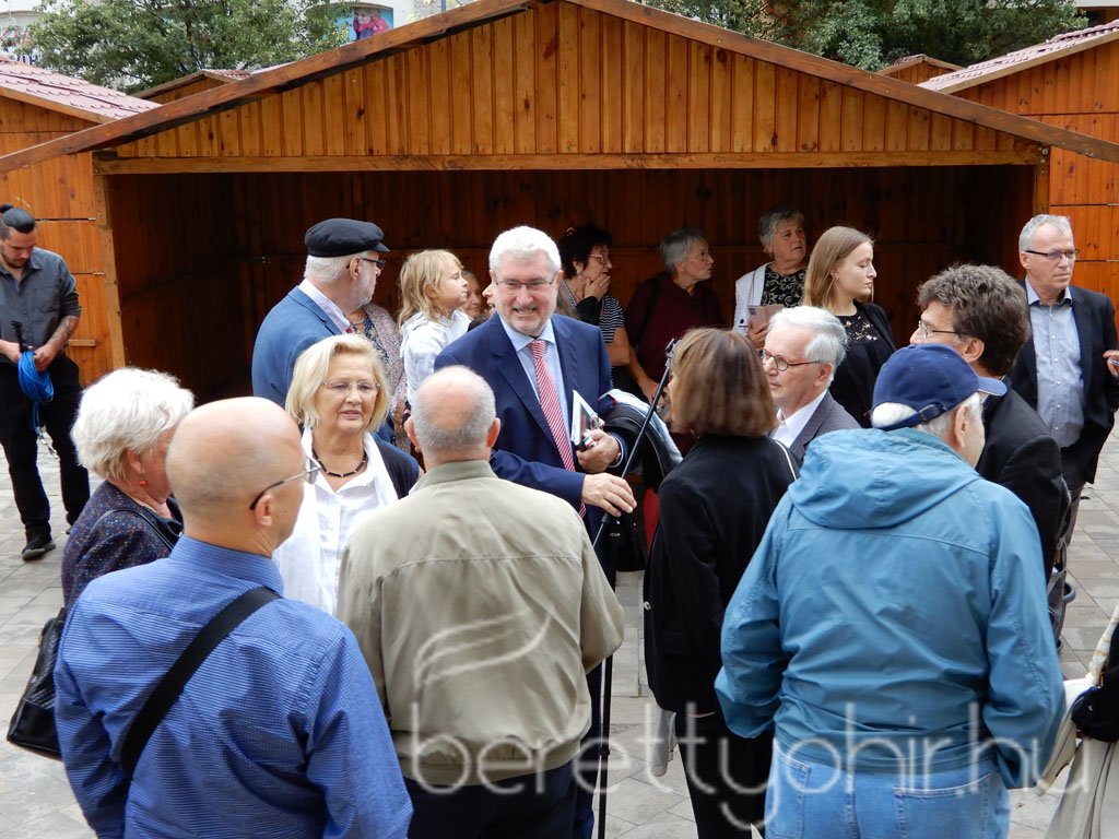 Konrád-emlékpad avatás 43